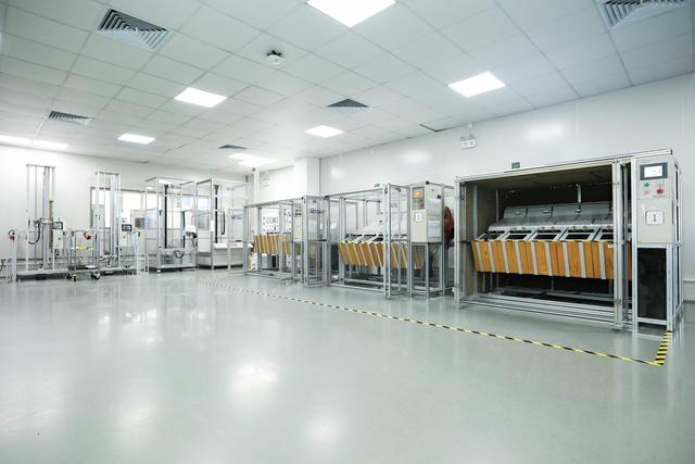 iQOO 3硬核跨界 從旗艦性能到“超級(jí)剎車片”的極限挑戰(zhàn)